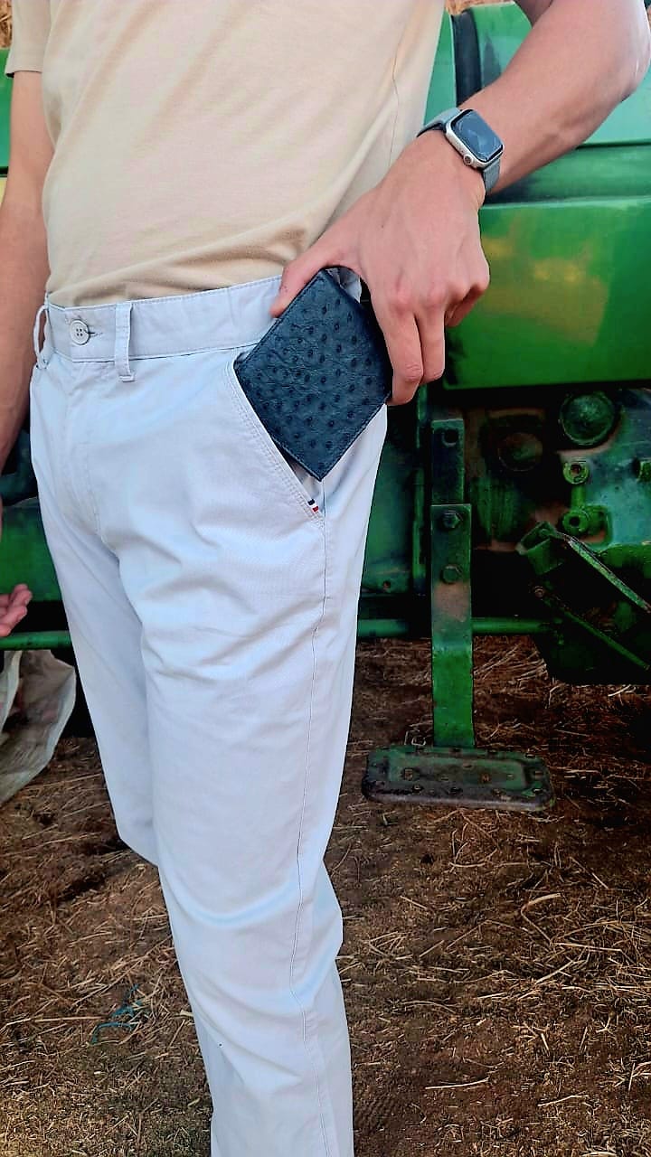 Karo Ostrich Leather wallets black Karo Ostrich Leather Handbags
